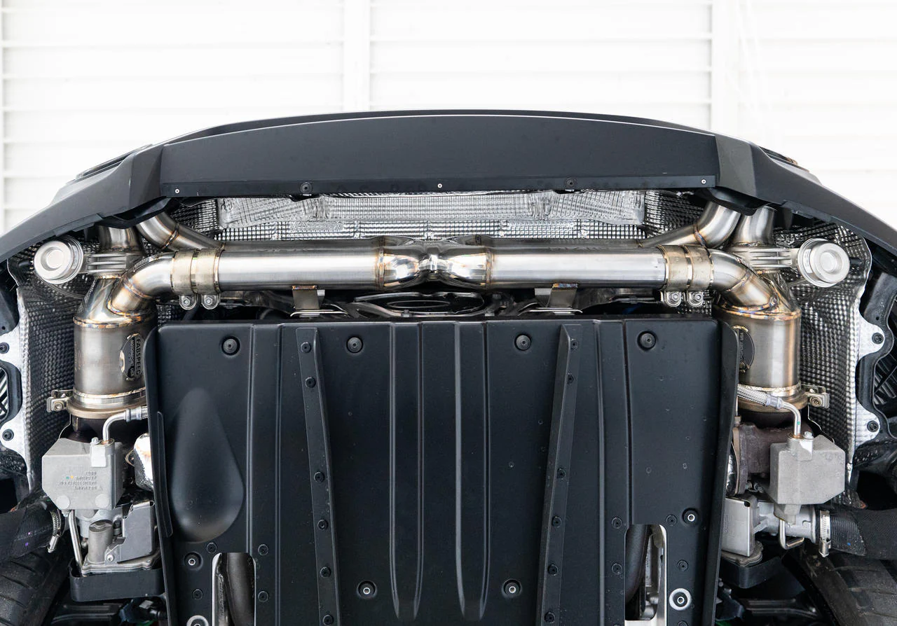 Fabspeed Porsche 991.2 GT2 RS Center Muffler Bypass X-Pipe (2018+) - Image 6