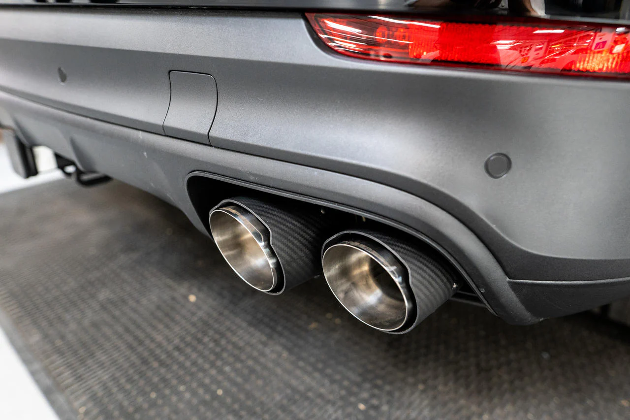 Fabspeed Porsche E3 Cayenne S 2.9L Turbo Deluxe Quad Style Tips - Image 10