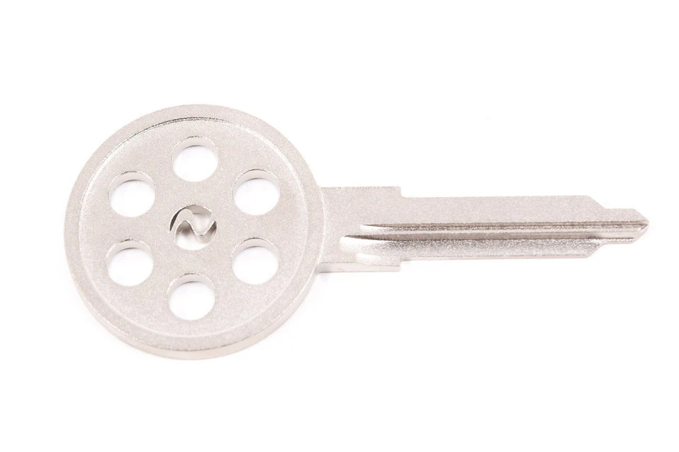 Rennline 917 Style Key Blank for Porsche 911/912/914/964/993 ('69-'98 - Image 2