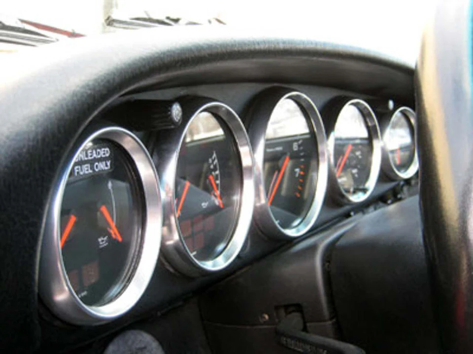 Rennline Aluminum Gauge Bezels for Porsche 911 (1965-98) - Image 2