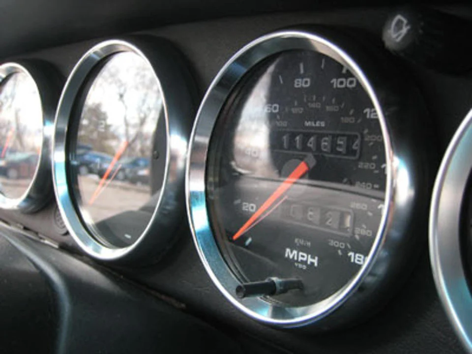 Rennline Aluminum Gauge Bezels for Porsche 911 (1965-98) - Image 3