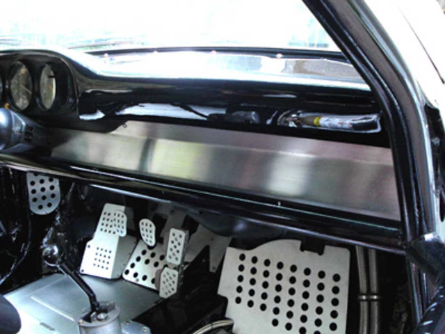 Rennline Aluminum Lower Dash Cover for Porsche 911 (65-84) - Image 4