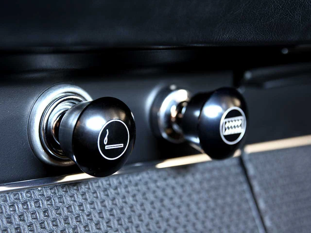 Rennline Billet Dash Knobs - Headlights - for Porsche 911, 912, and 914 (1974-89) - Image 4