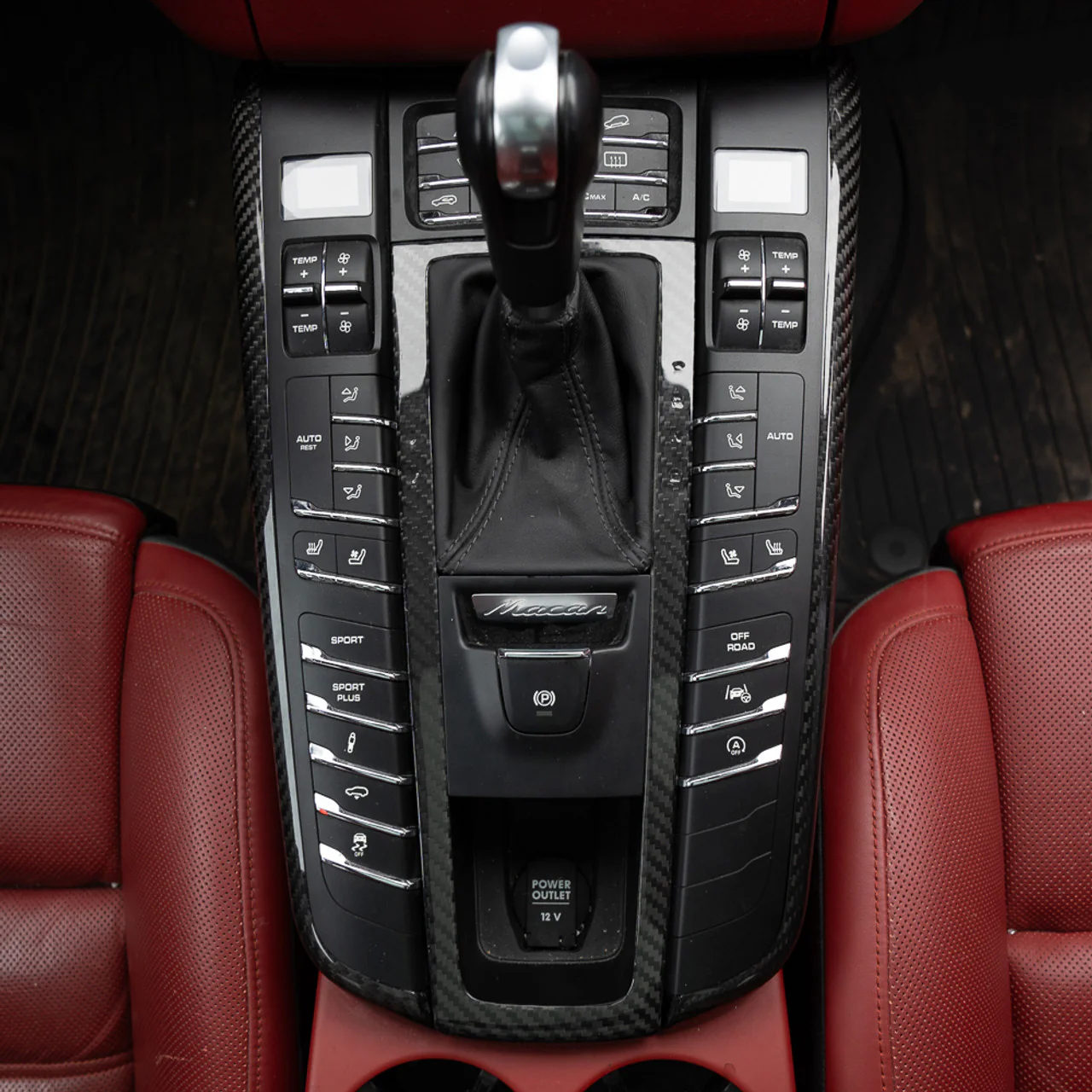 Rennline Carbon Fiber Center Console Surround - Image 7