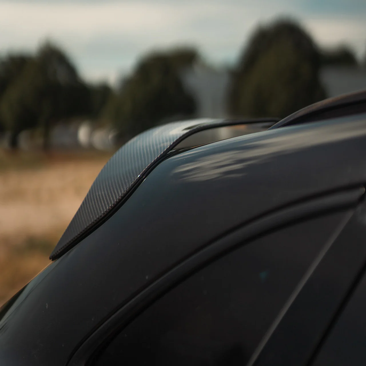 Rennline Carbon Fiber Hatch Spoiler Macan - Image 6