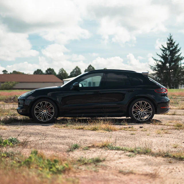 Rennline Carbon Fiber Hatch Spoiler Macan - Image 7