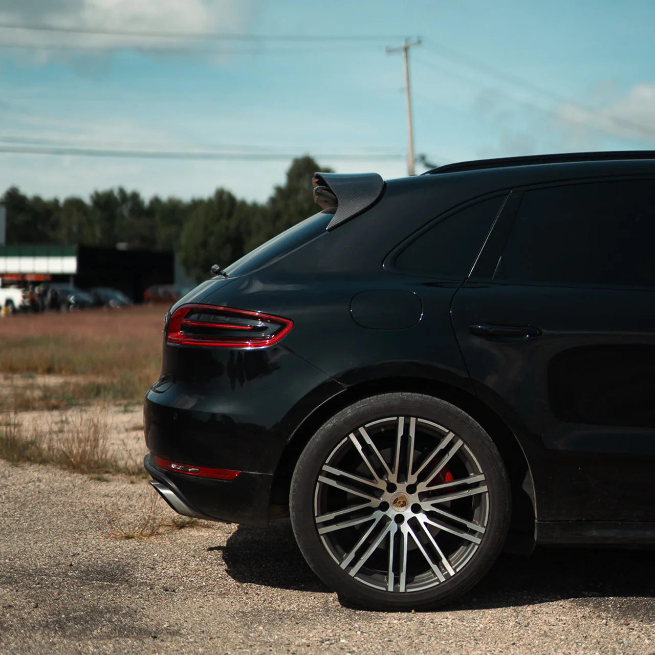 Rennline Carbon Fiber Hatch Spoiler Macan - Image 9