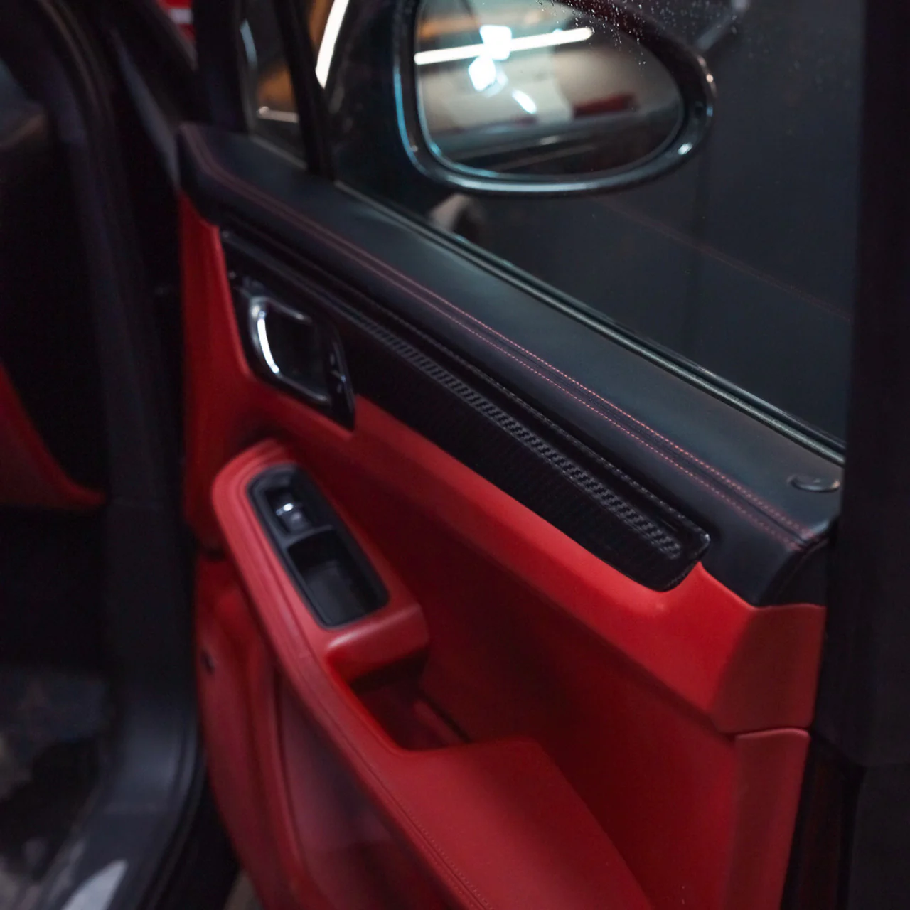 Rennline Carbon Fiber Interior Trim Kit for Macan - Image 7
