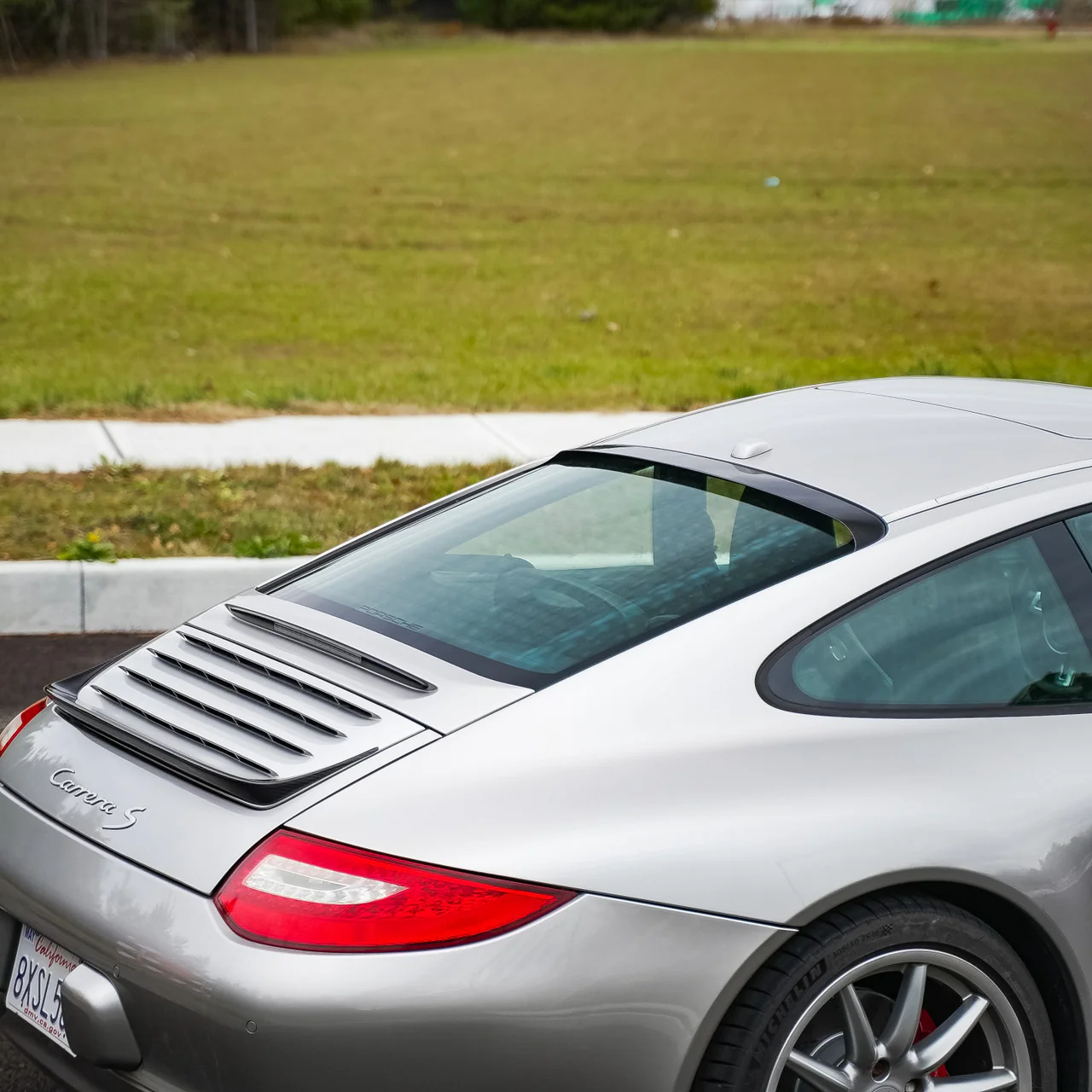 Rennline Carbon Fiber Roof Spoiler for Porsche 911 (997) - Image 4