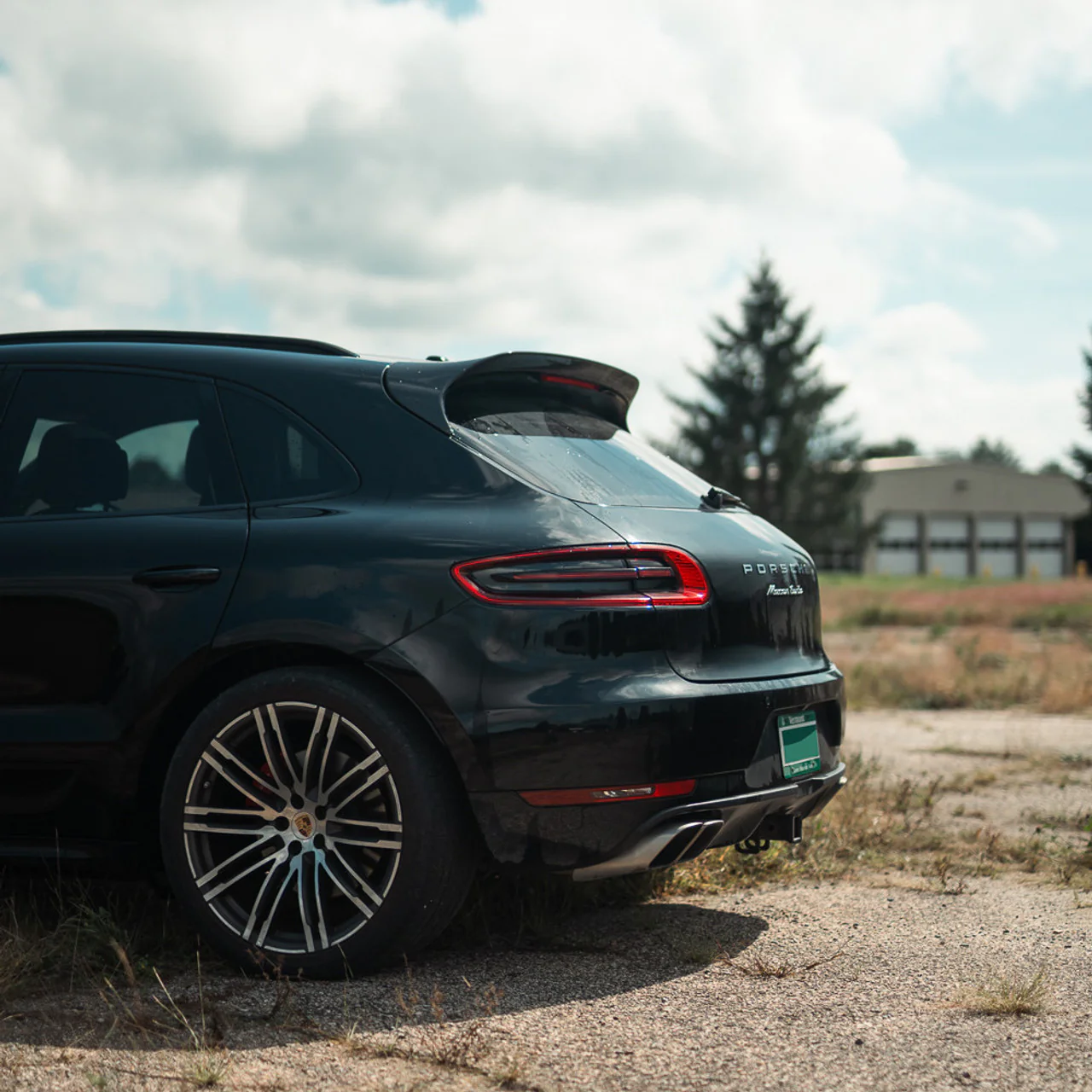 Rennline Carbon Fiber Upkick Spoiler for Macan - Image 5