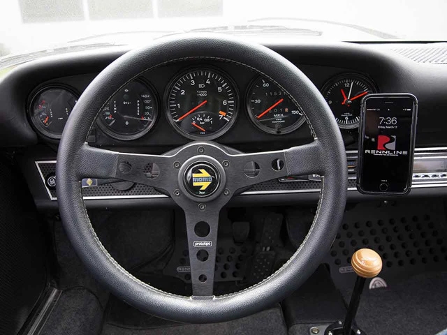 Rennline ExactFit Magnetic Phone mount for Porsche 911 964 and 993 - Image 3