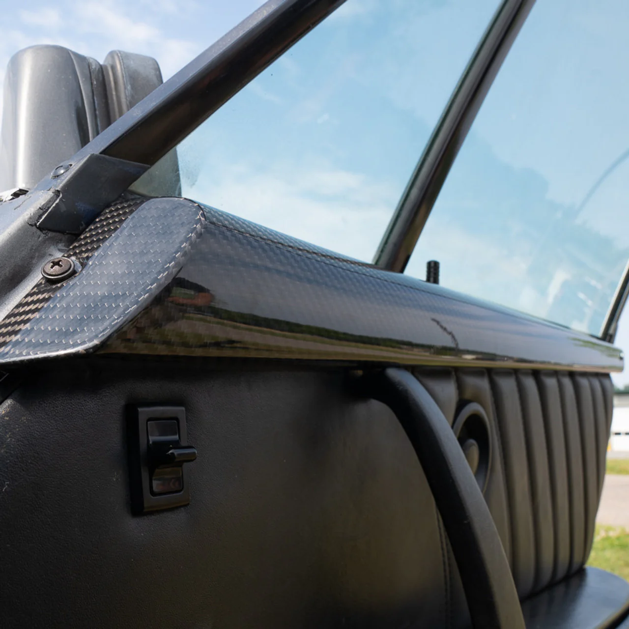 Rennline Front Carbon Fiber Garnish Rails - Image 6