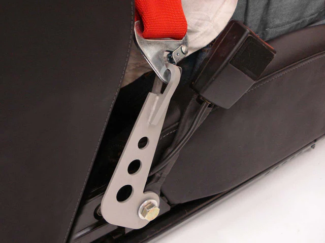 Rennline Harness Mount - Tunnel Side, Long - for Porsche 911/964/993/996/997/944/928/914 - Image 3