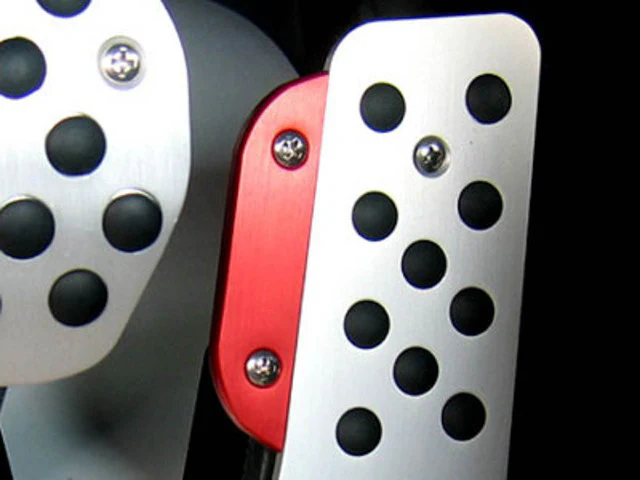Rennline Heel Toe Throttle Extensions for Porsche Vehicles - Image 2