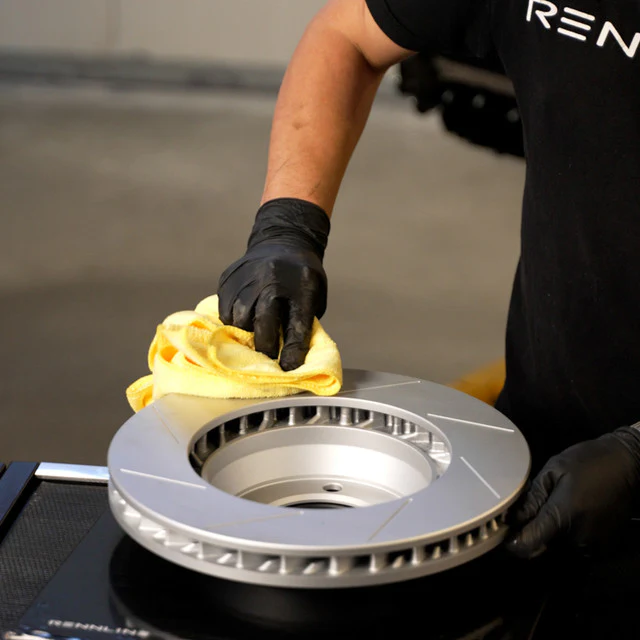 Rennline OE+ Left Rear Brake Rotor for Macan - Image 6